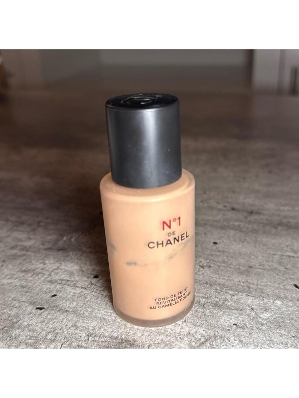 N°1 DE CHANEL REVITALIZING FOUNDATION B30